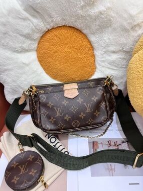 LOUIS VUITTON Bag New LV Bag